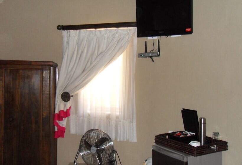 پانسیون The Orchards Executive Accomodation
