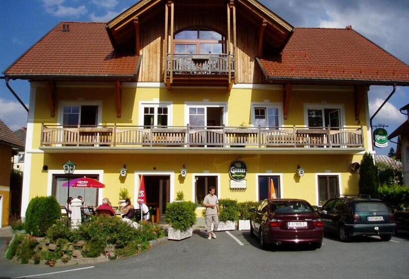 هاستل Gasthaus Zum Fuchs   Familie Andrä