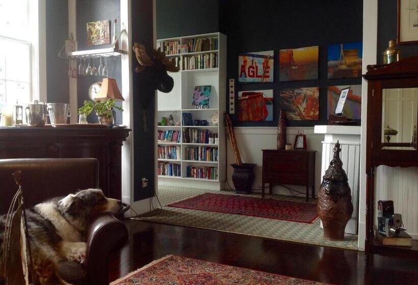 فندق صغير Inn At Harbour Village