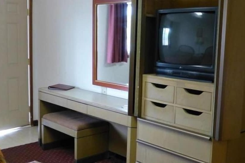 호스텔 Umatilla Inn & Suites