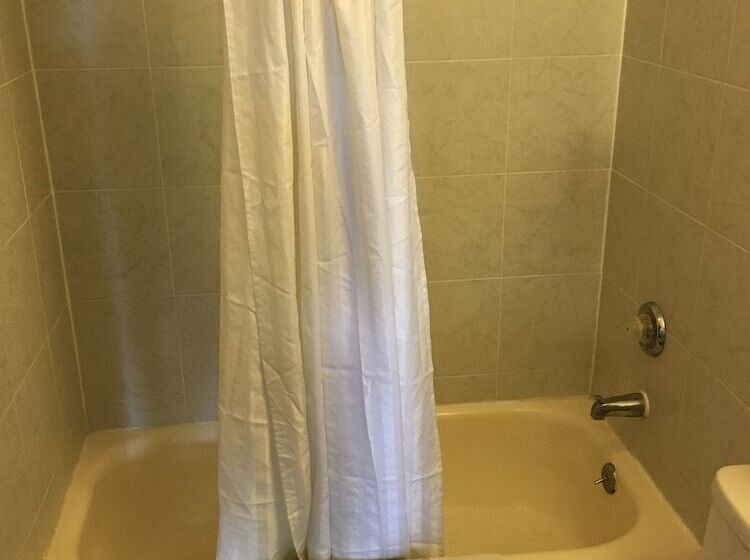 호스텔 Umatilla Inn & Suites