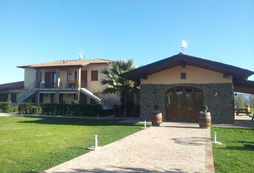 هتل Agriturismo Cannavota