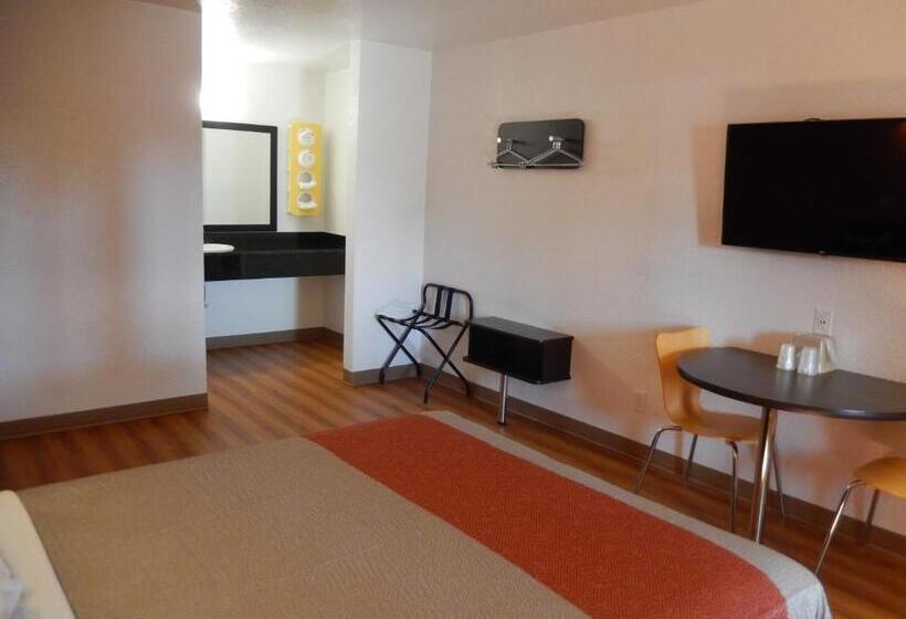 Motel 6moultrie, Ga