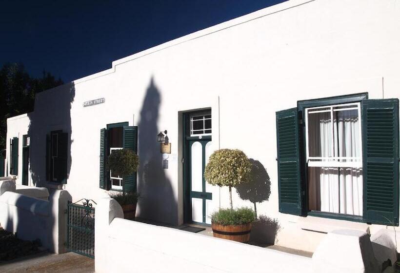 פנסיון Cypress Cottage