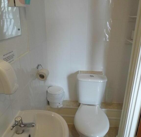 پانسیون Happy Days Guesthouse