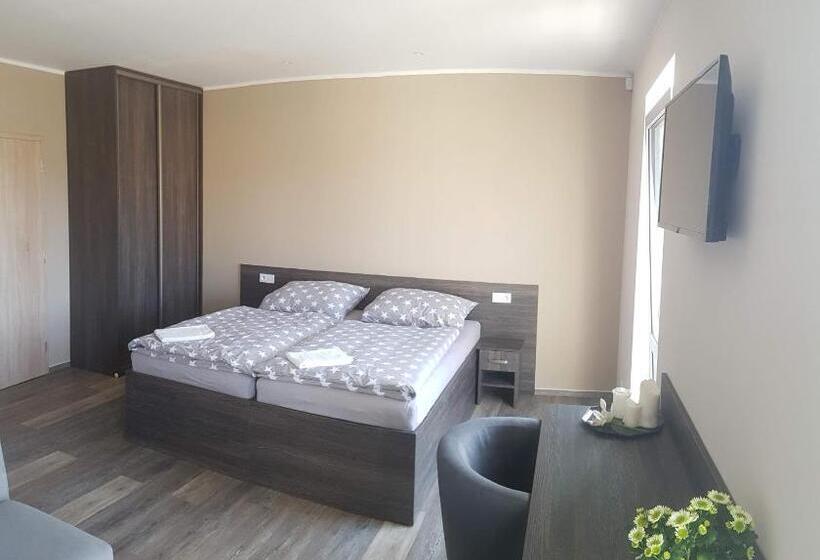 Пансион Holiday Centrum