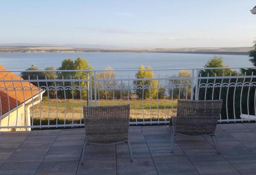 Пансион Holiday Centrum