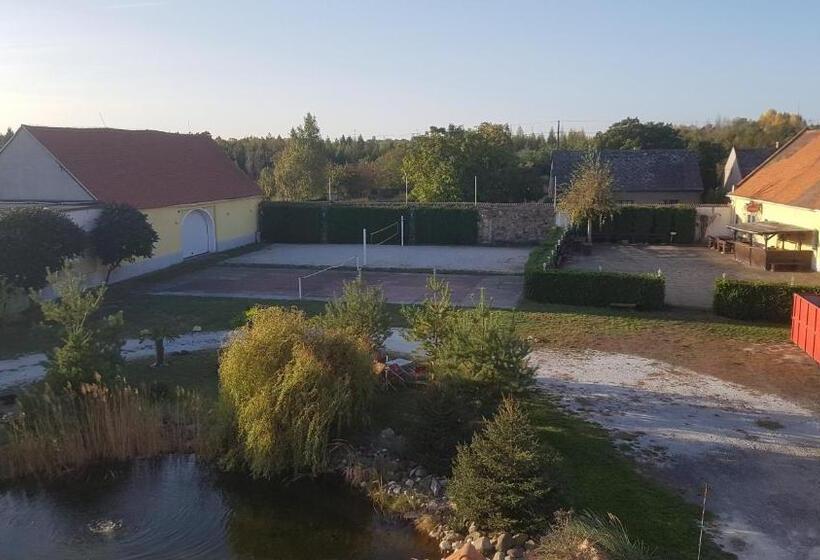 Пансион Holiday Centrum