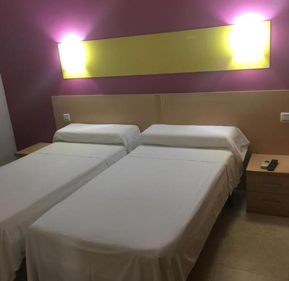 پانسیون Hostal Ducal