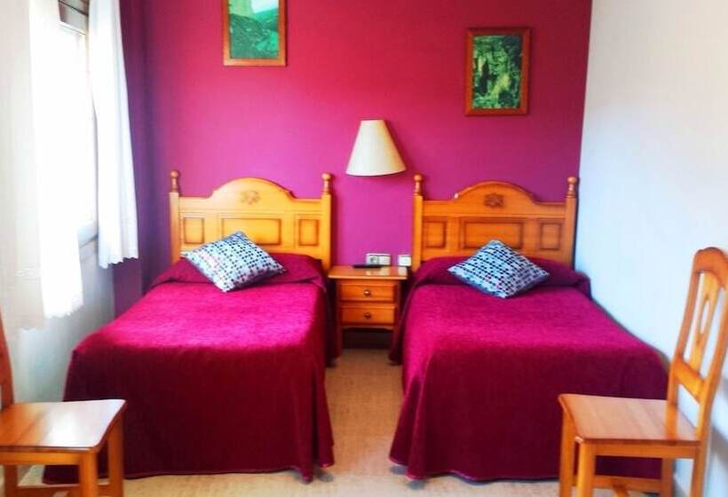 بنسيون Hostal Casa Castro