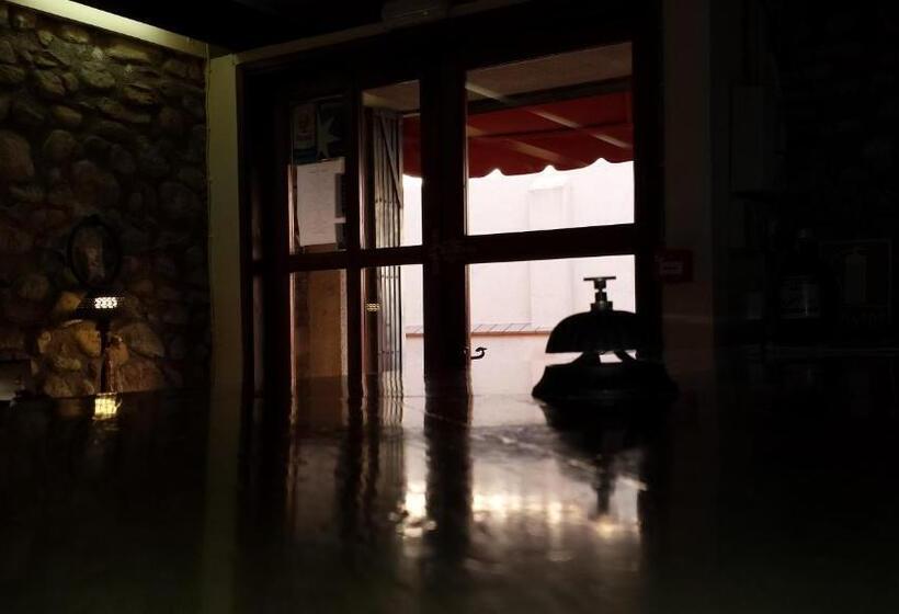 פנסיון L Argolla Hotel Pizzeria