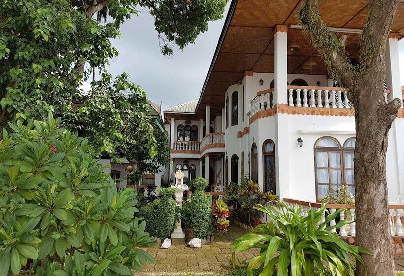 پانسیون Mut Mee Garden Guest House