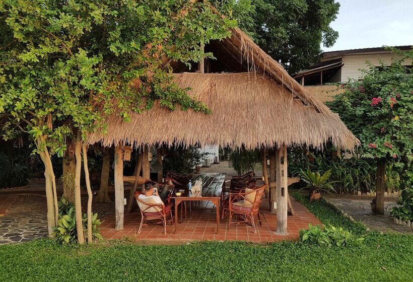 پانسیون Mut Mee Garden Guest House