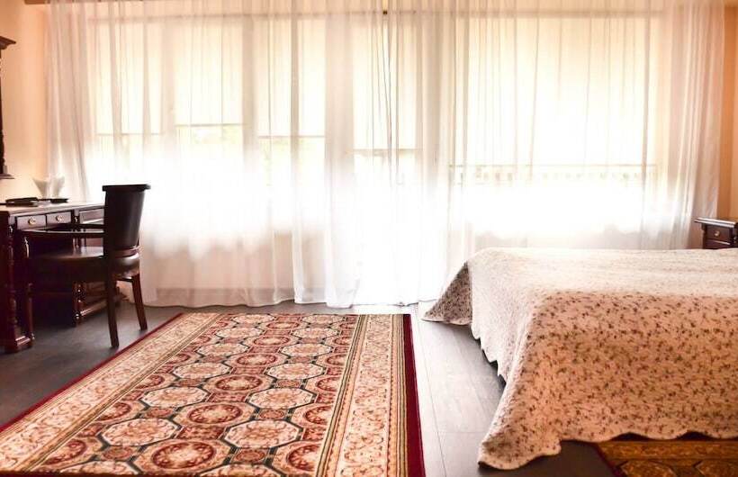 پانسیون Vila Roma