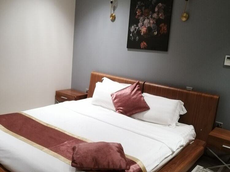 Rahhal Hotel Suites