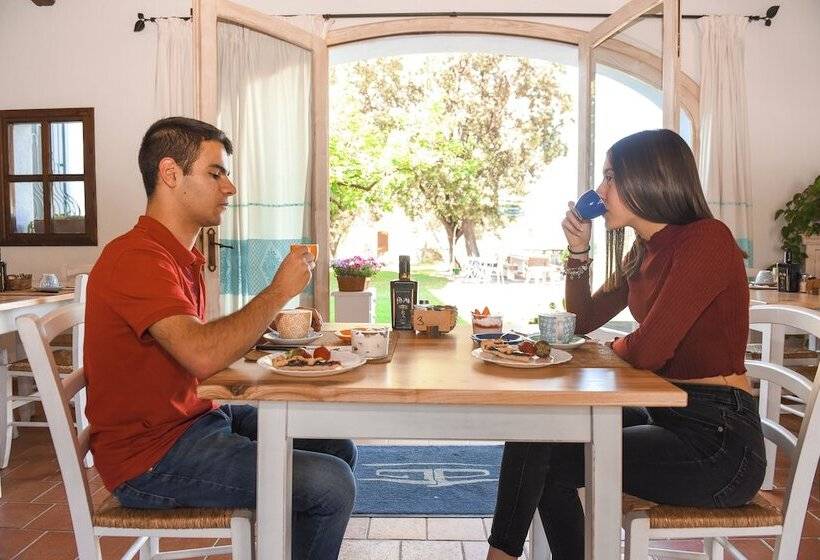 בית מלון כפרי Agriturismo Guthiddai