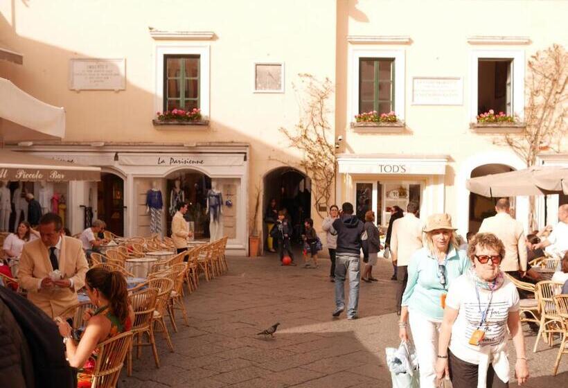 پانسیون Guest House La Piazzetta
