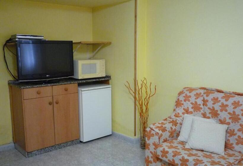 پانسیون Hostal Residencia Ponte Vella