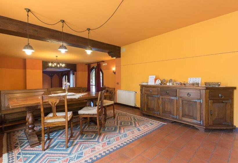 فندق Agriturismo Podere Villa Alessi