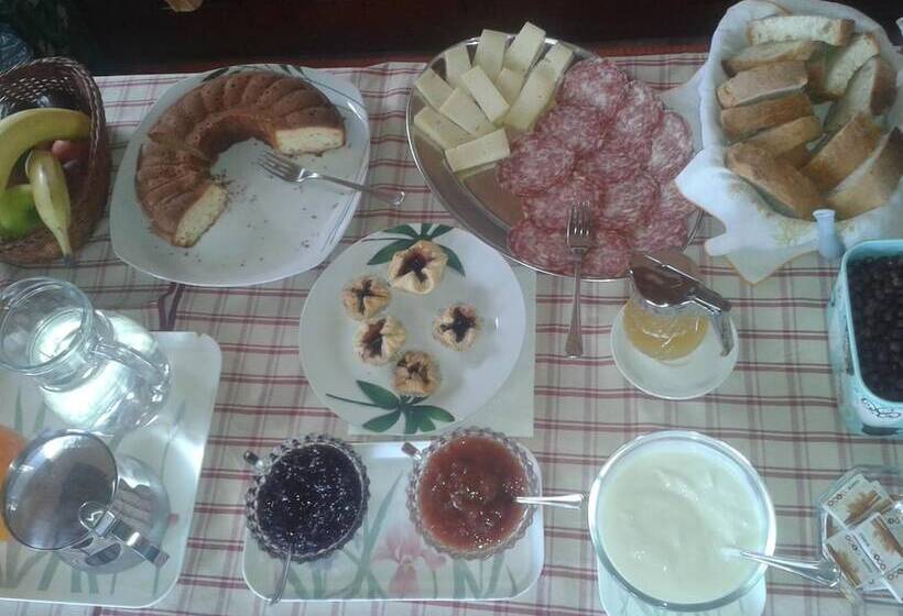 هتل La Casa Vecchia