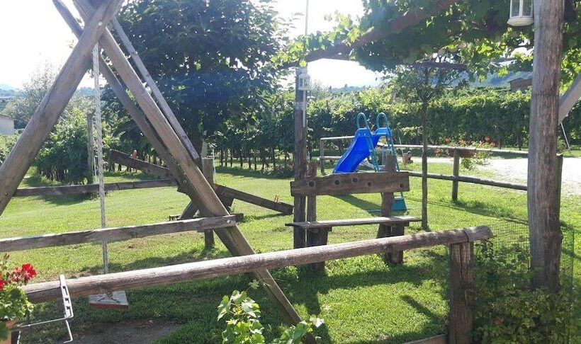 هتل La Casa Vecchia