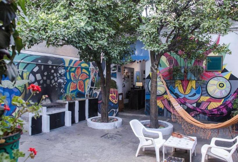 پانسیون Casa Blanca Hostel