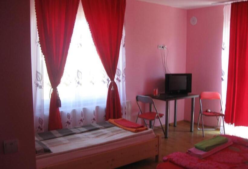 پانسیون Casa Sidor