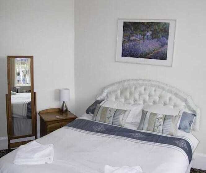 Пансион Fourways Guest House