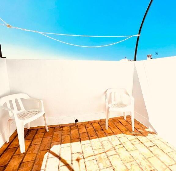 بنسيون Hostal Muriel