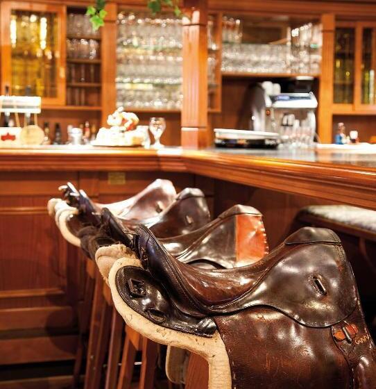 펜션 Landhotel Trakehnerhof