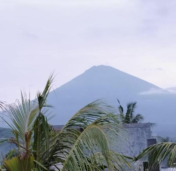 펜션 Amed Stop Inn Homestay, Rooftop Restaurant And Bar