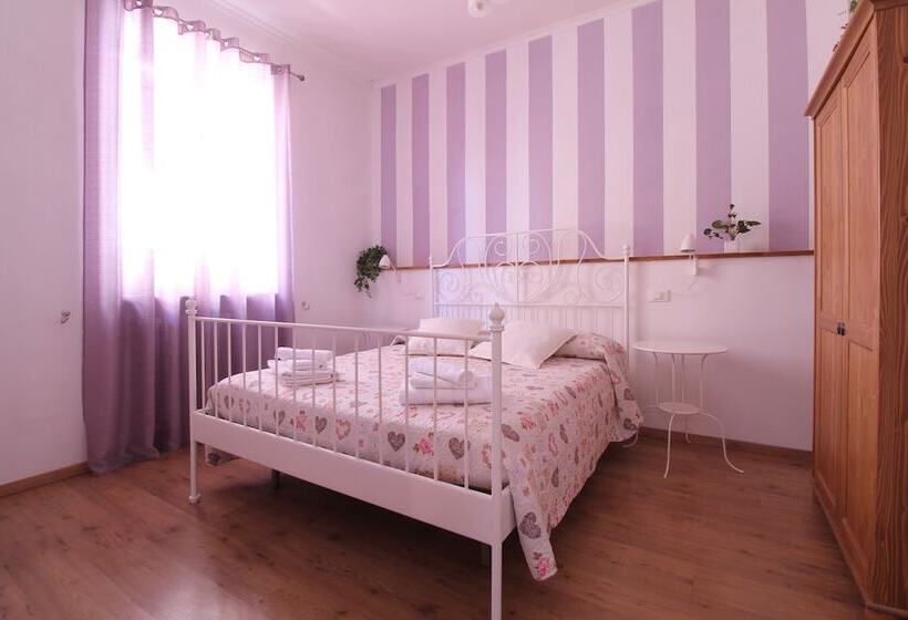 ペンション B&b La Rocca