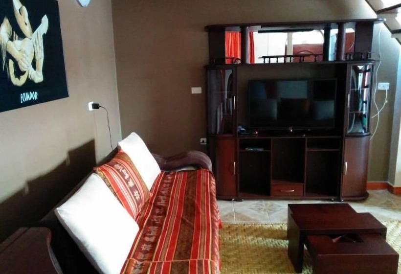 Hostal Otavalos Inn Hostel