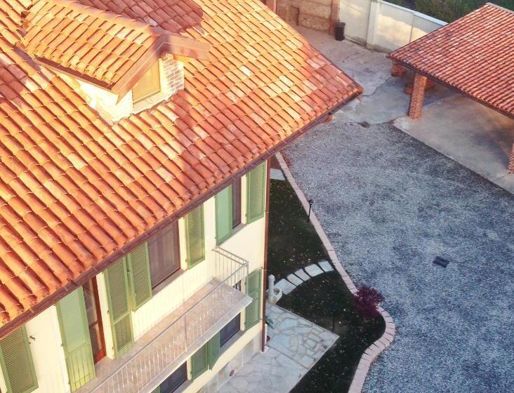 فندق Agriturismo Fruttirossi