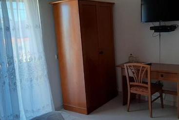 پانسیون Bela Alexandra Guest House