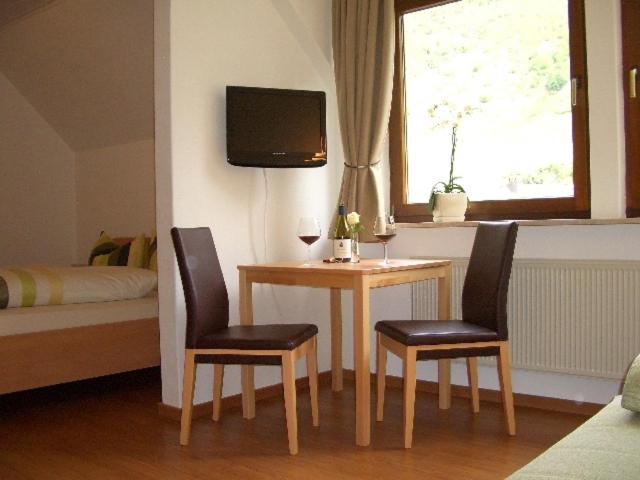 بنسيون Gästehaus Weberskirch