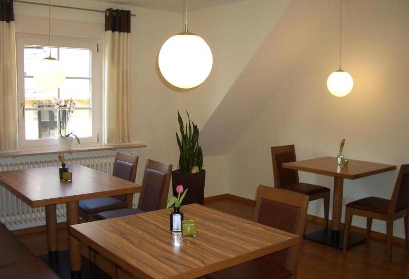 بنسيون Gästehaus Weberskirch