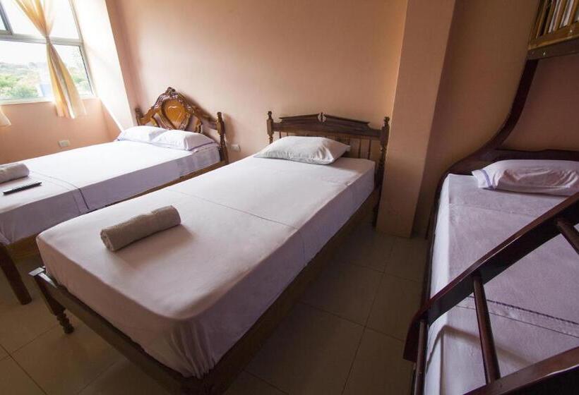 پانسیون Hostal Alcazaba