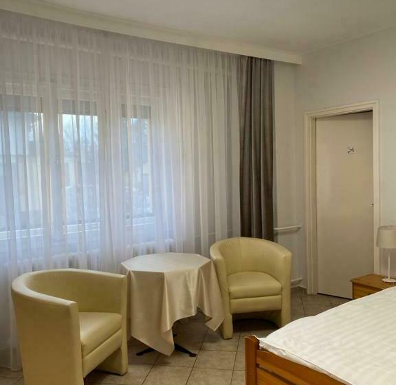 פנסיון Part Cafe Residence