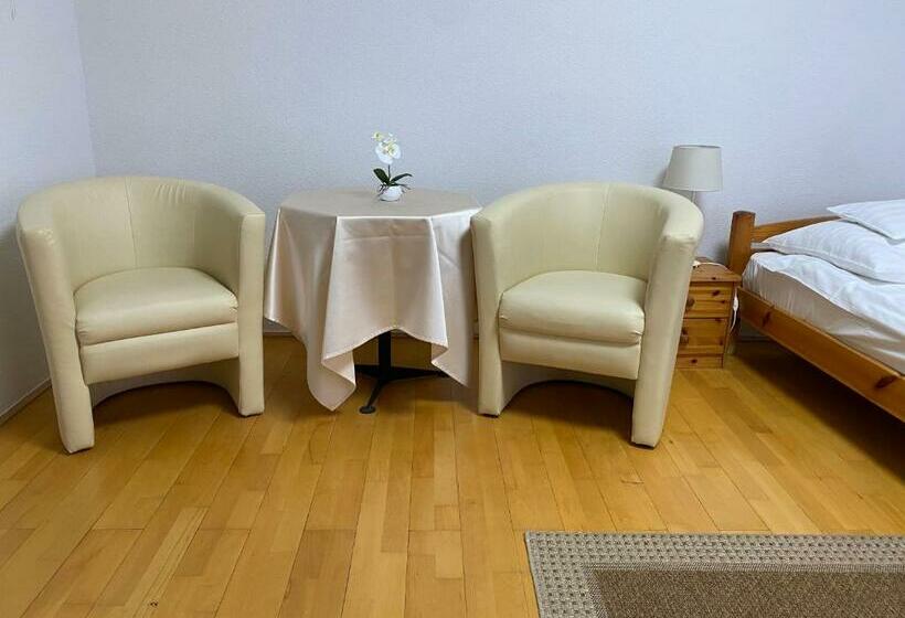 פנסיון Part Cafe Residence