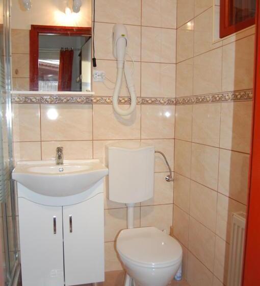 بنسيون Zách Klára Utcai Apartman