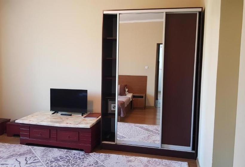 Chernivtsi Apartments