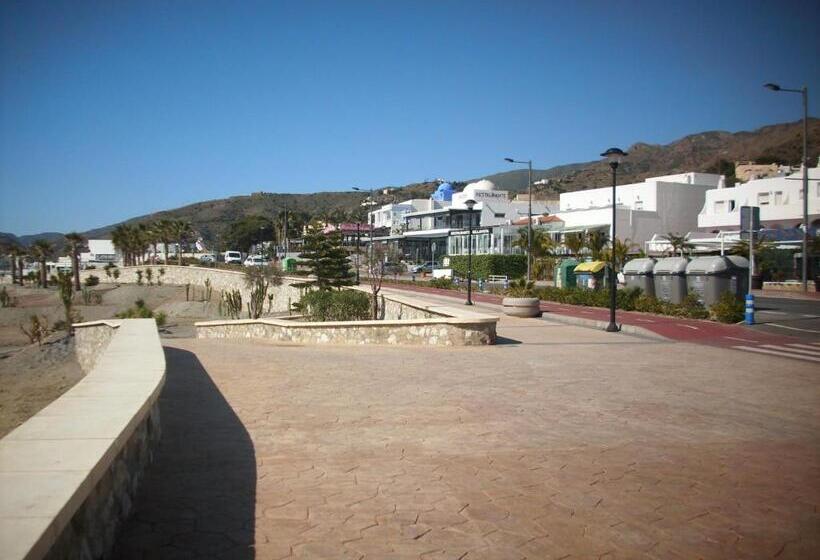 پانسیون La Esperanza Beach  Zona Pubs Y Restaurantes