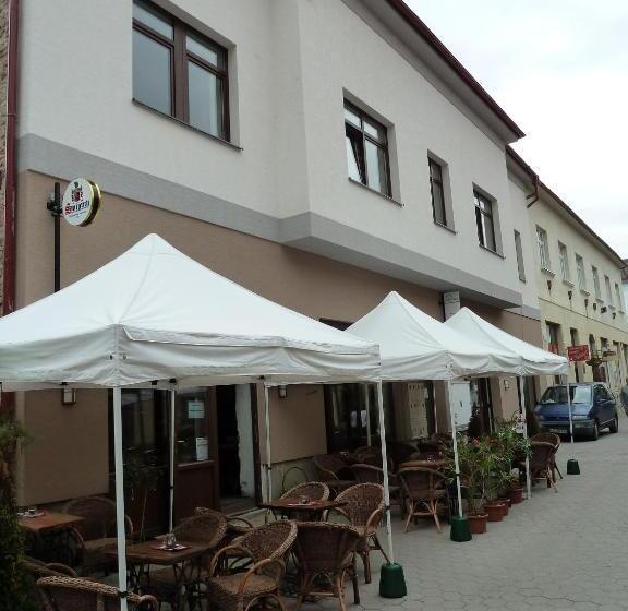 بنسيون Apartmány Na Bašte