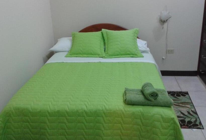 پانسیون Hostal Casa Cascada