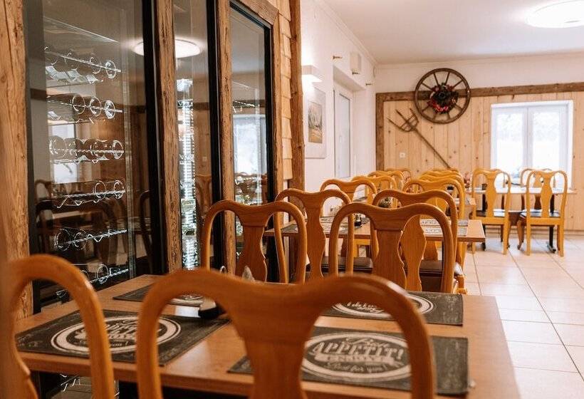 فندق صغير Pension Familie Gruber