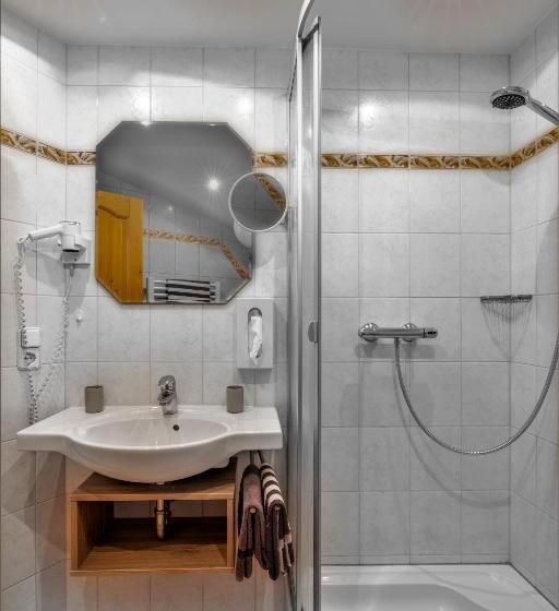 Общежитие Gasthof Arracher Hof