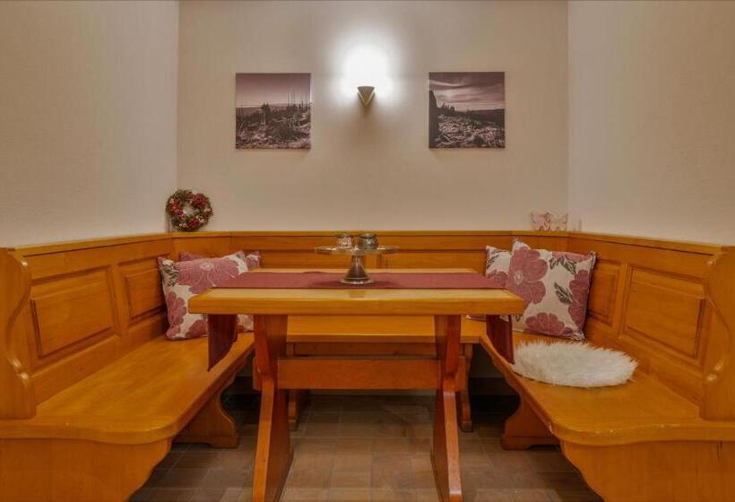 Общежитие Gasthof Arracher Hof