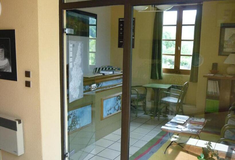 فندق صغير Auberge De L Aspre