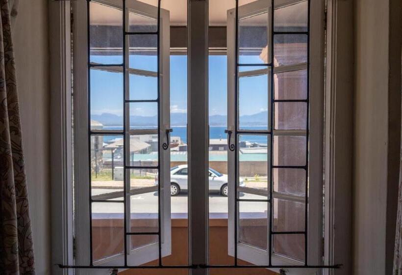فندق صغير Bay Vista Guesthouse